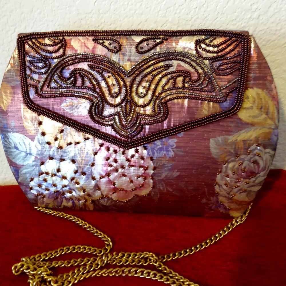 Pretty Beaded Floral Purse